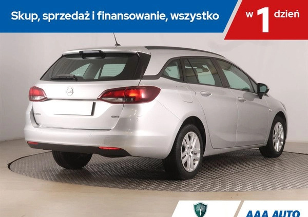 Opel Astra cena 38000 przebieg: 155325, rok produkcji 2017 z Łaziska Górne małe 254